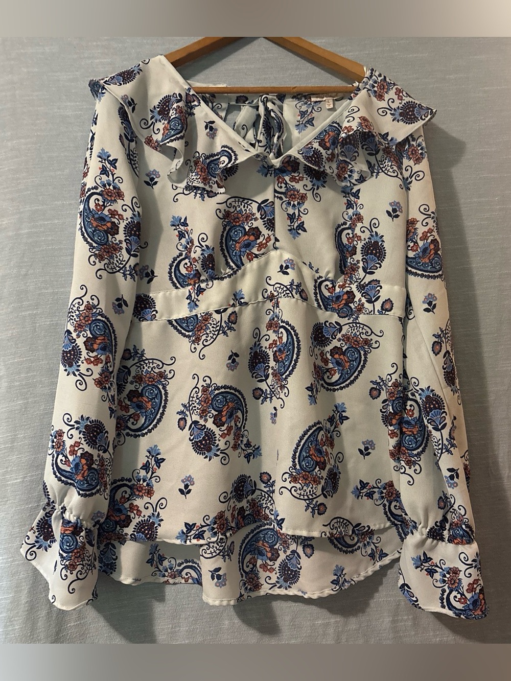 Red Camel Boho Blouse Pullover Long Sleeves White/Blue Floral Women’s Sz L